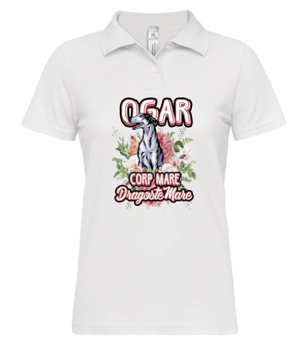  model  pe tricou
