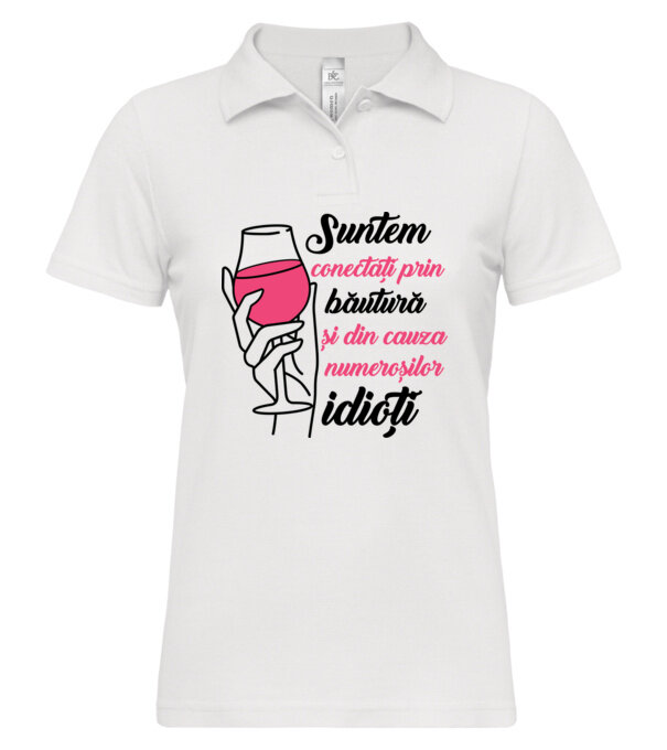  model  pe tricou
