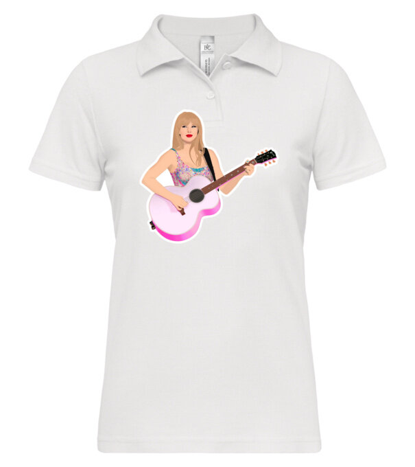  model  pe tricou