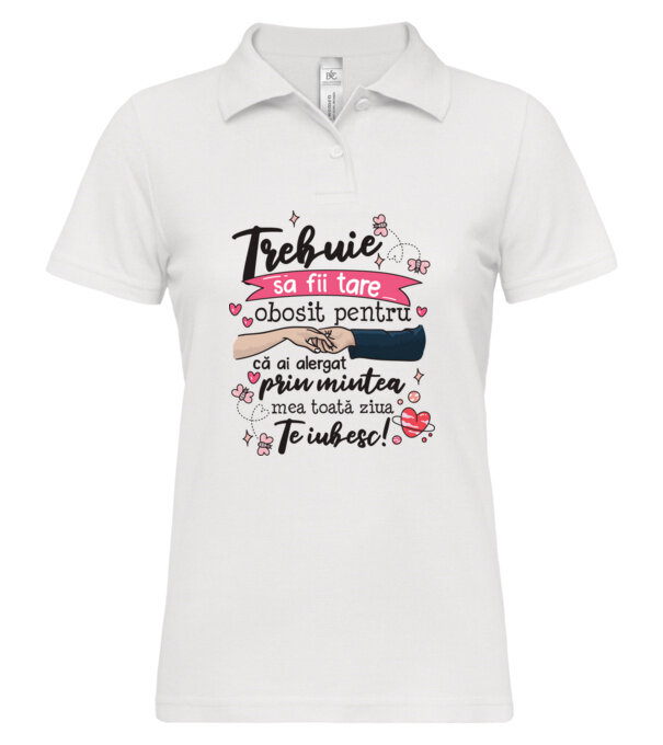  model  pe tricou