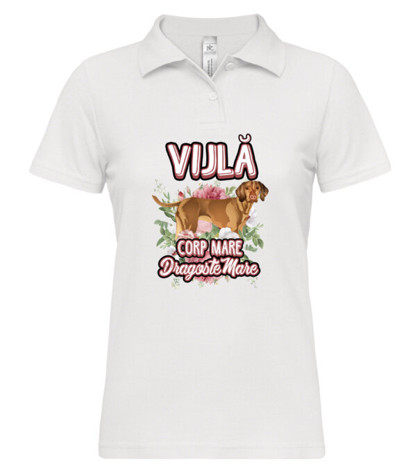  model  pe tricou
