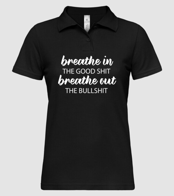 Inspiră model negru pe tricou