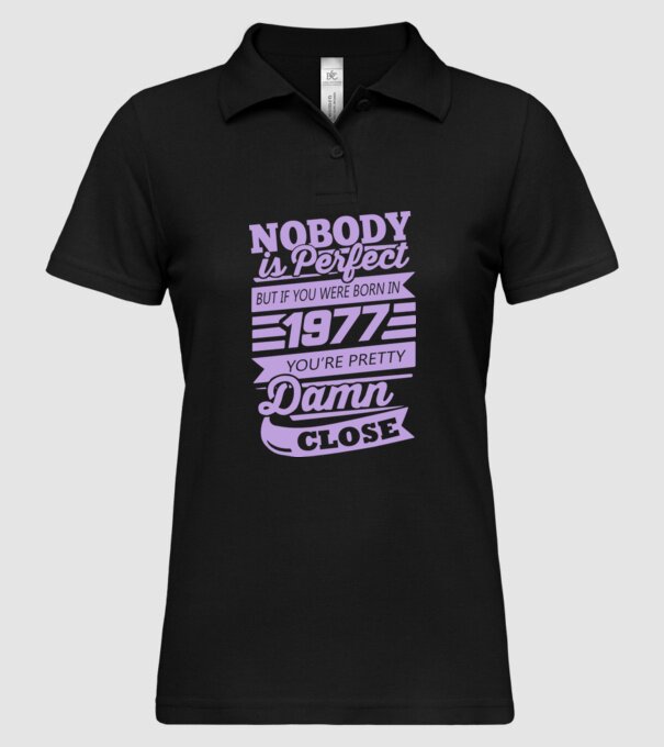 Nobody 1977 model negru pe tricou