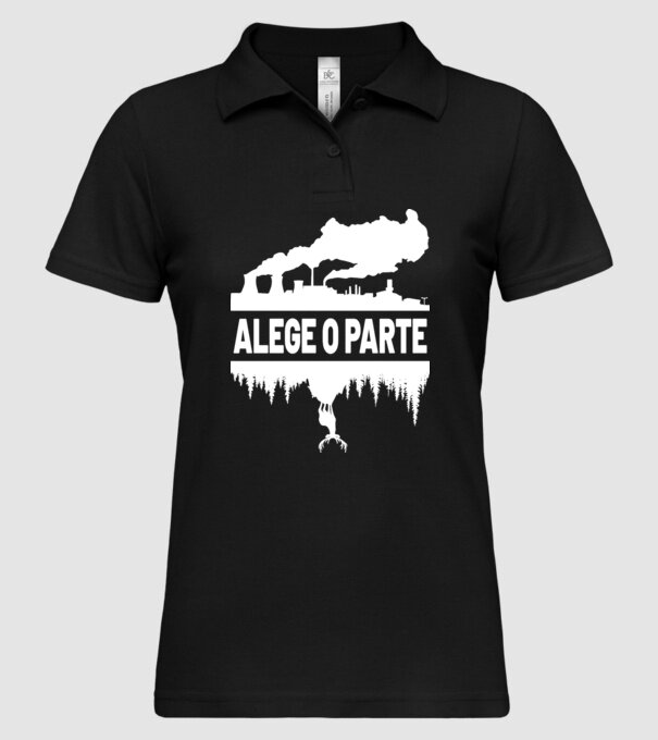 Alege o parte model negru pe tricou