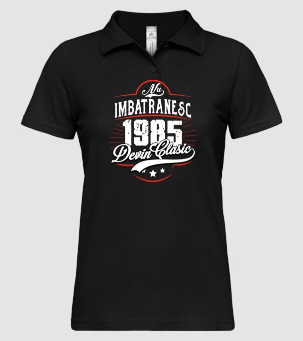 Devin Clasic - 1985 model negru pe tricou
