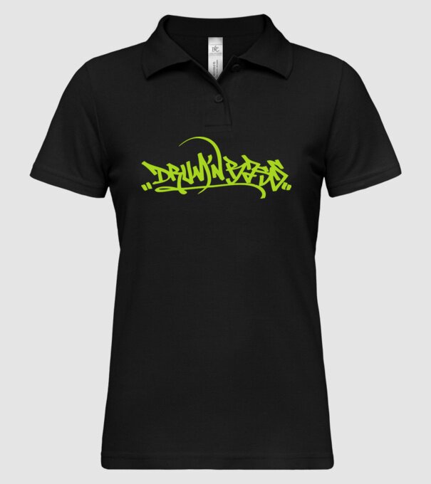 drum and bass model negru pe tricou