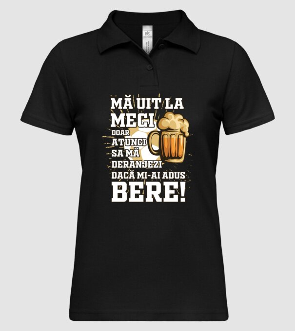 Mă uit la meci model negru pe tricou