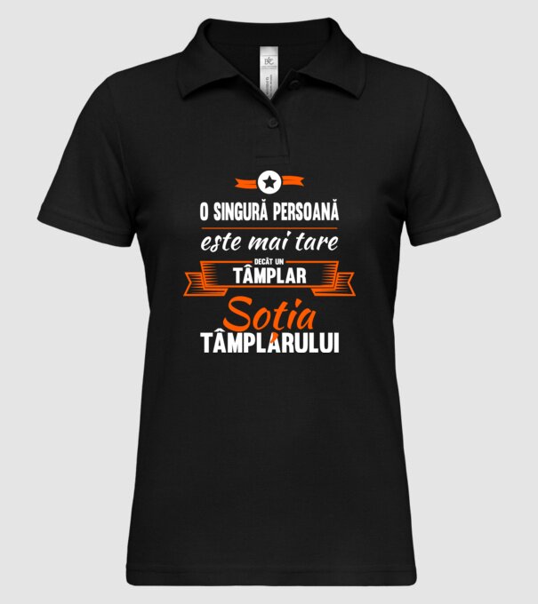 O singură persoană este mai tare decât un tâmplar, soția tâmplarului model negru pe tricou