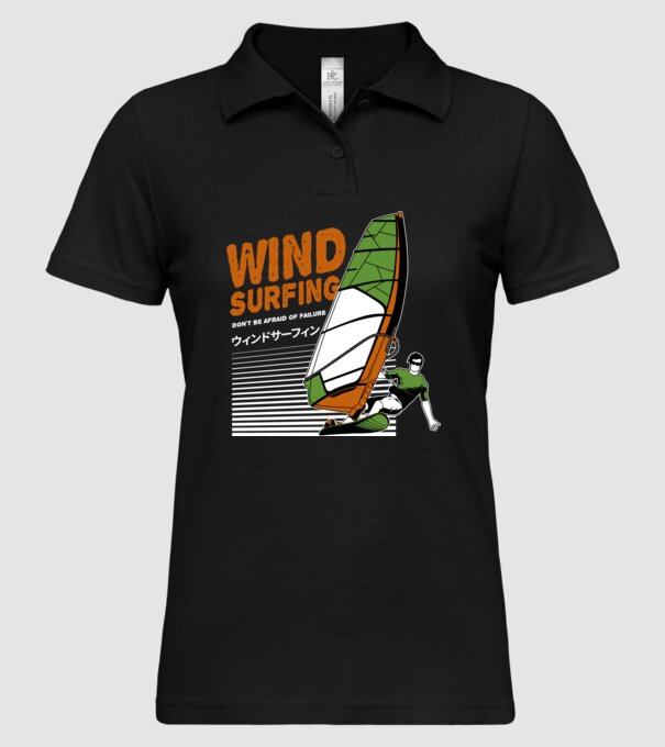 Wind Surf model negru pe tricou