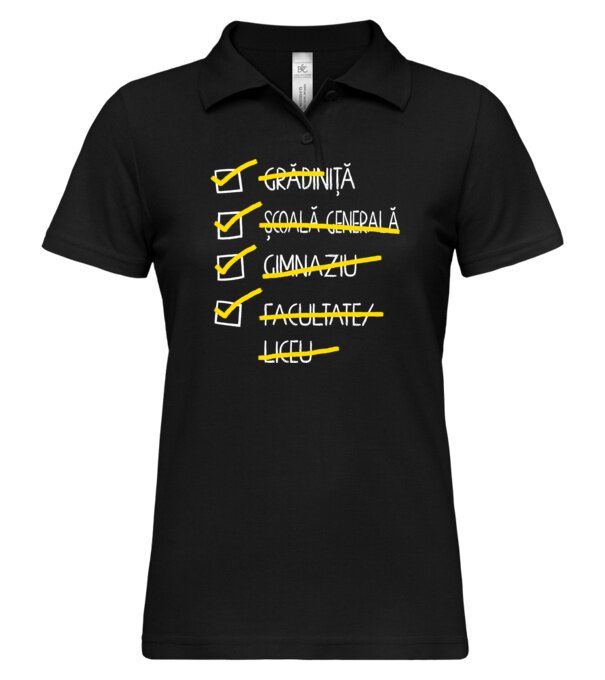  model  pe tricou