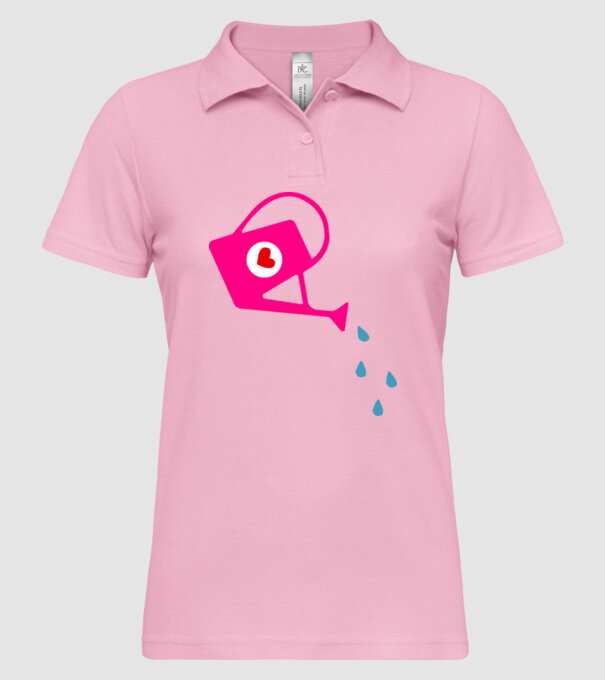 Cană de stropit model roz deschis pe tricou