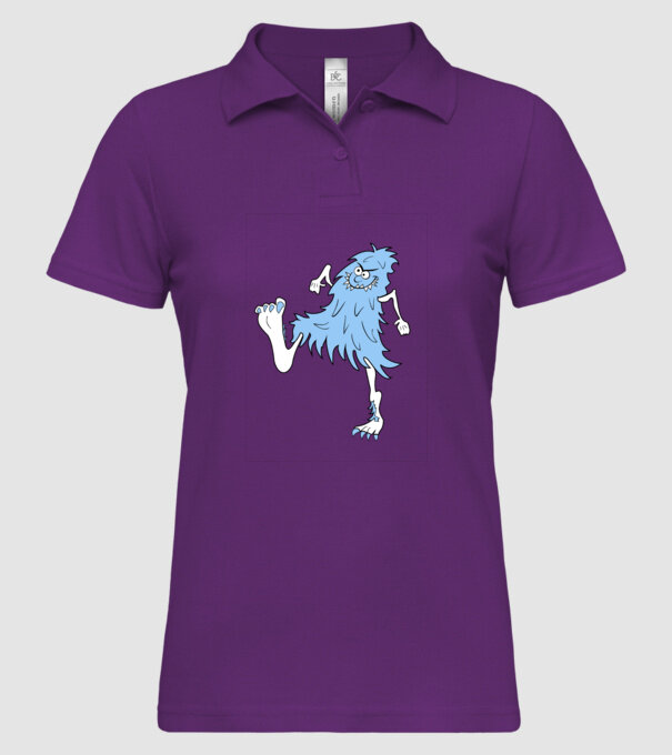 model mentă pe tricou
