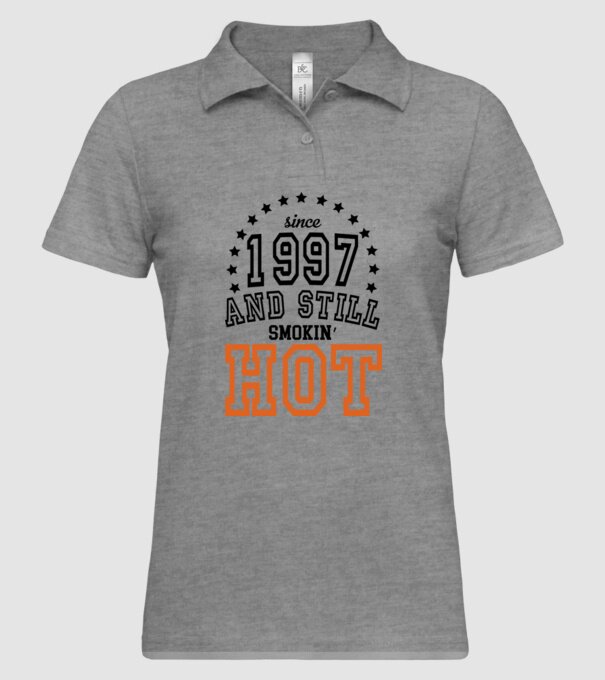 'Since and still smokin'' hot - 1997' model gri pe tricou