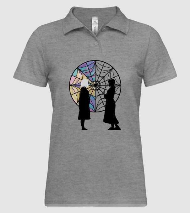 Wednesday and Enid model gri pe tricou
