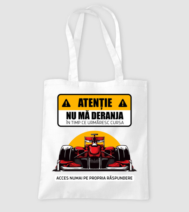 Atenție model alb pe tricou