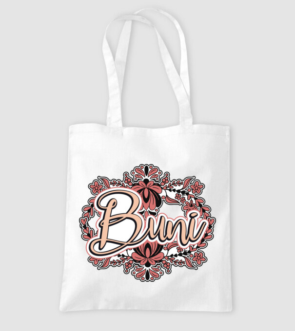 Buni model alb pe tricou