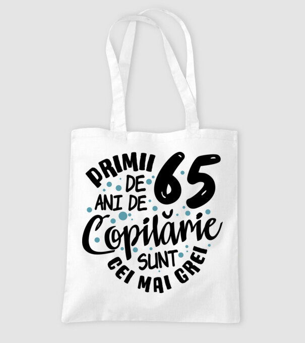 Copilărie 65 de ani model alb pe tricou
