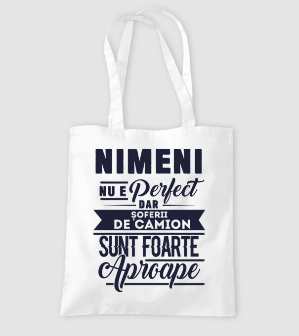 Nimeni nu e perfect, dar șoferii de camion sunt foarte aproape model alb pe tricou