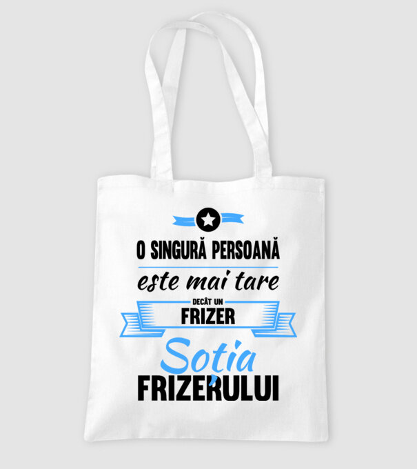 O singură persoană este mai tare decât un frizer, soția frizerului model alb pe tricou