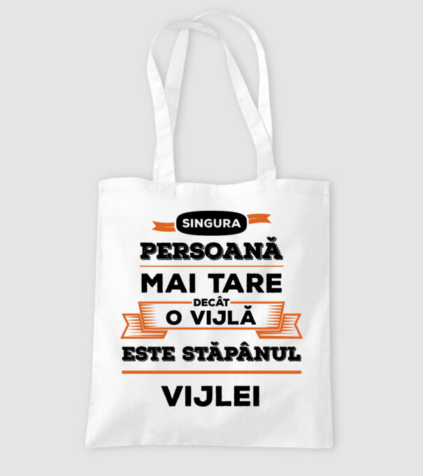 singura persoană mai tare decât o vijlă este stăpânul vijlei model alb pe tricou