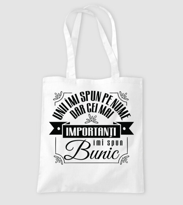 Unii îmi spun pe nume, dar cei mai importanți îmi spun bunic model alb pe tricou