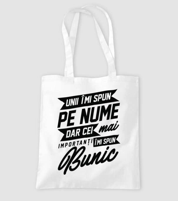 Unii îmi spun pe nume, dar cei mai importanți îmi spun bunic model alb pe tricou