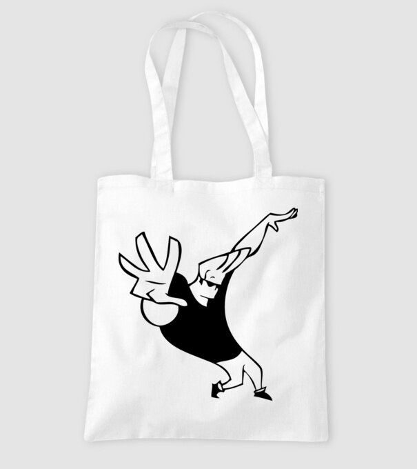  model alb pe tricou