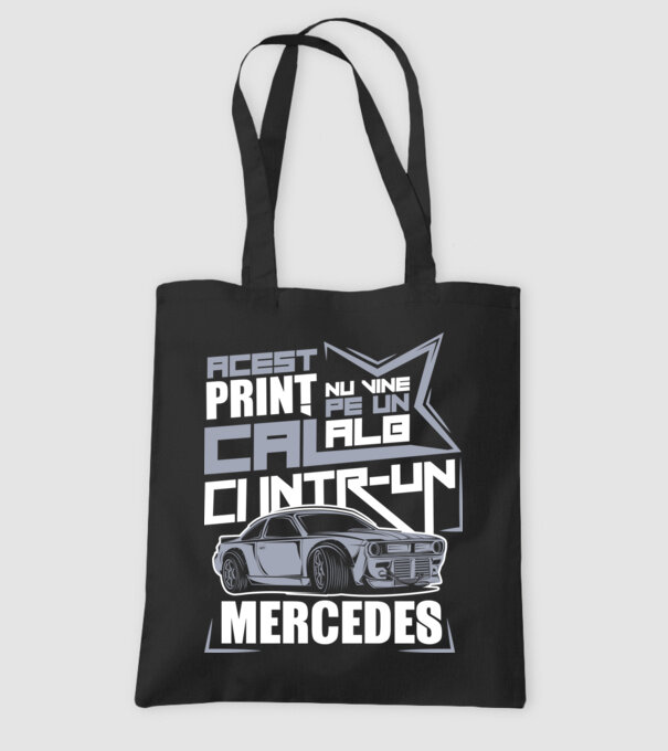 Acest prinț nu vine pe un cal alb, ci într-un Mercedes model negru pe tricou