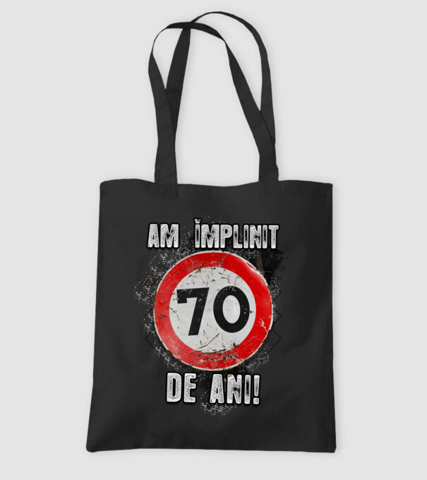 Am împlinit 70 de ani! model negru pe tricou
