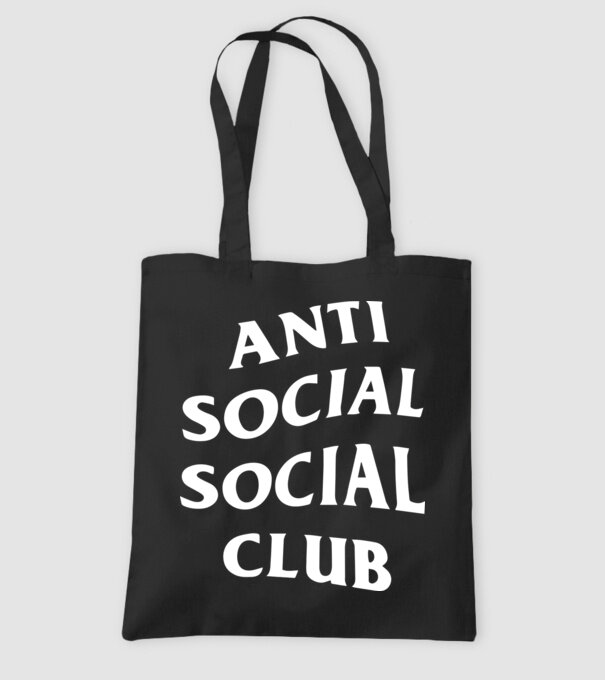 Anti social social club model negru pe tricou