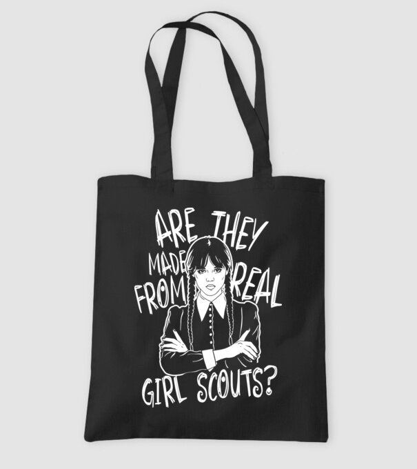 Are the made from real girl scouts model negru pe tricou