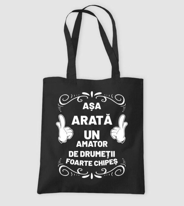 așa arată un amator de drumeții foarte chipeș model negru pe tricou