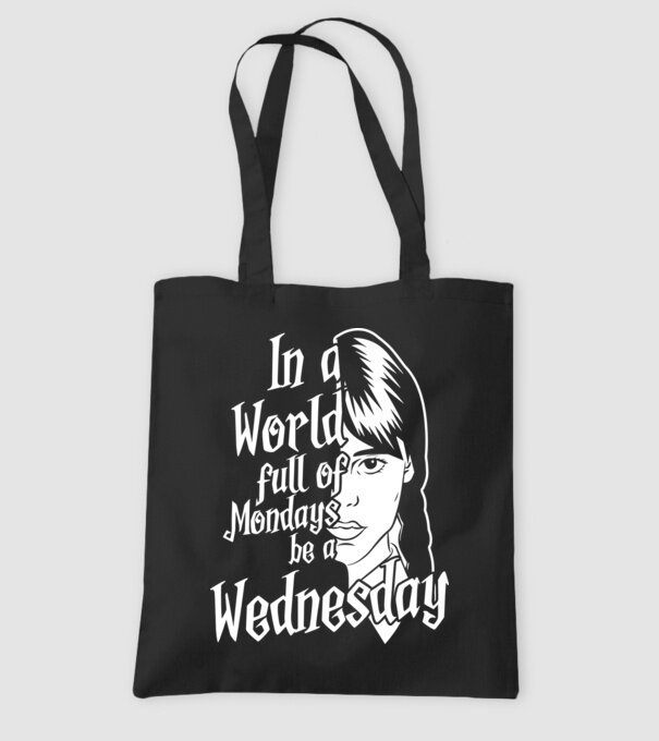 Be a Wednesday model negru pe tricou