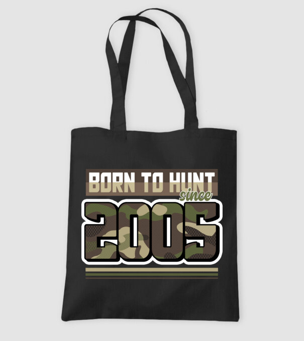 Born to hunt since 2005 model negru pe tricou