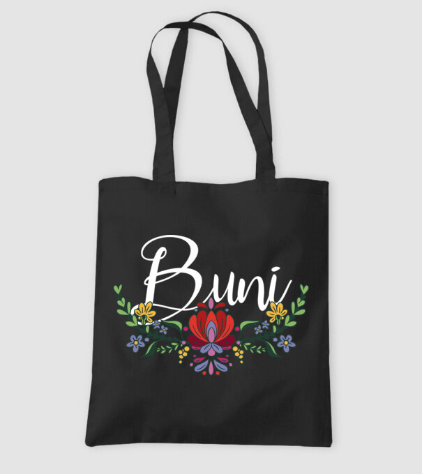 Buni model negru pe tricou