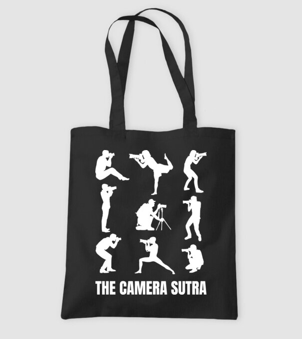 Camera sutra model negru pe tricou