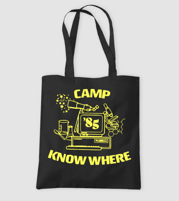 camp nowhere 85 stranger things model negru pe tricou