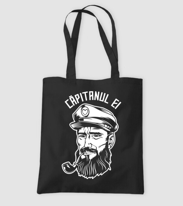 Căpitanul ei model negru pe tricou