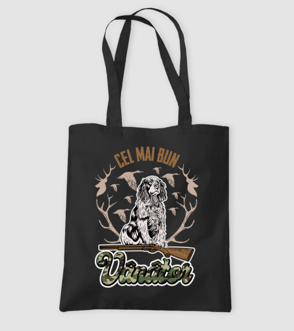 Cel mai bun vânător model negru pe tricou