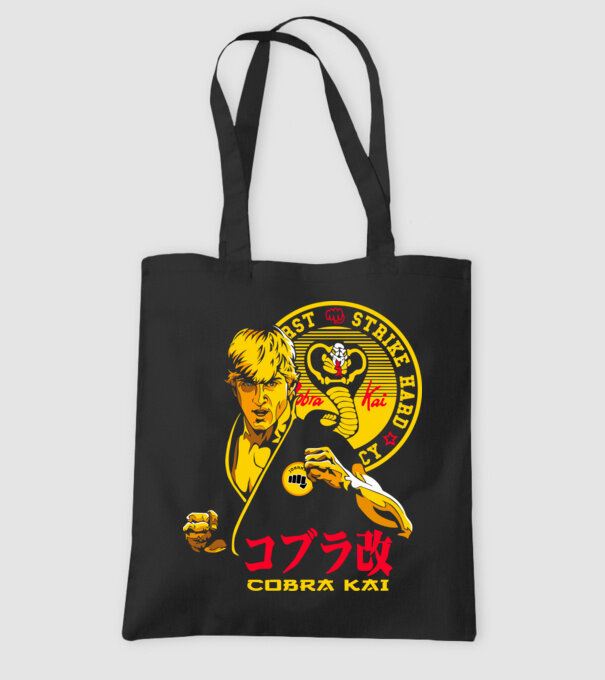 cobra kai poster model negru pe tricou