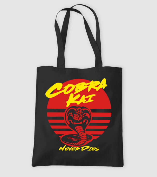 cobra kai sunset logo model negru pe tricou