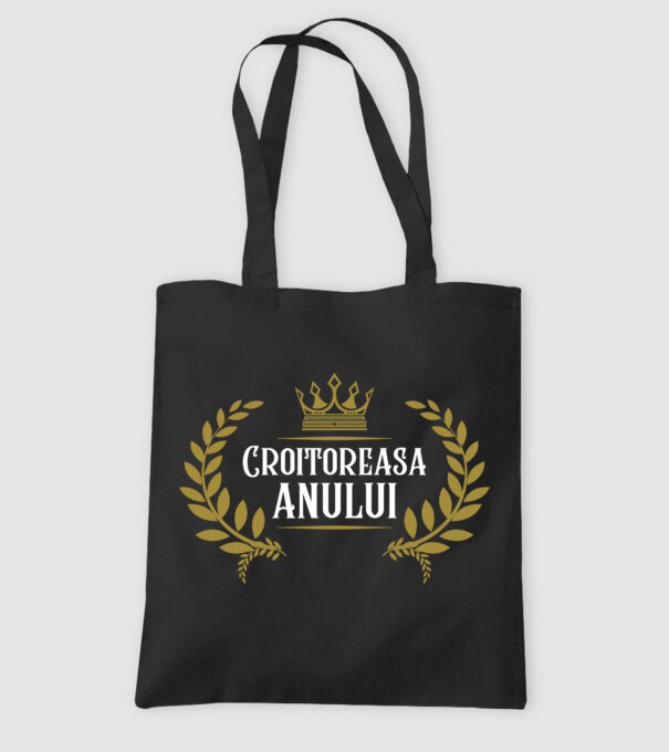 Croitoreasa anului model negru pe tricou