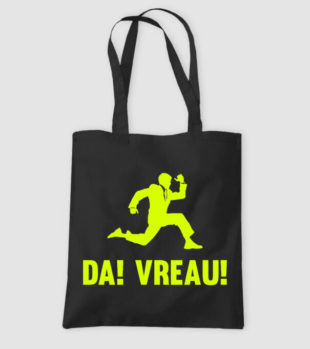 da! vreau! model negru pe tricou