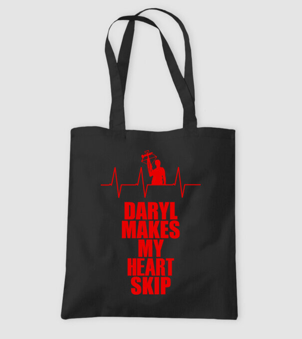 Daryl makes my heart skip model negru pe tricou