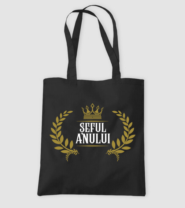 Șeful anului model negru pe tricou