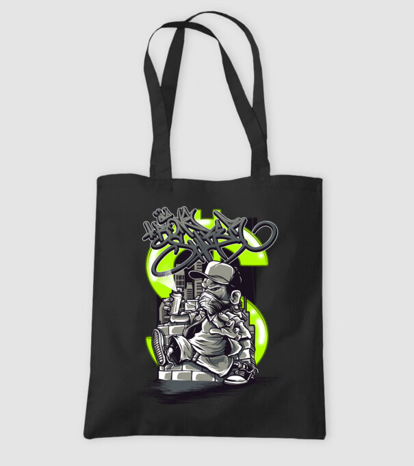 Graffiti model negru pe tricou