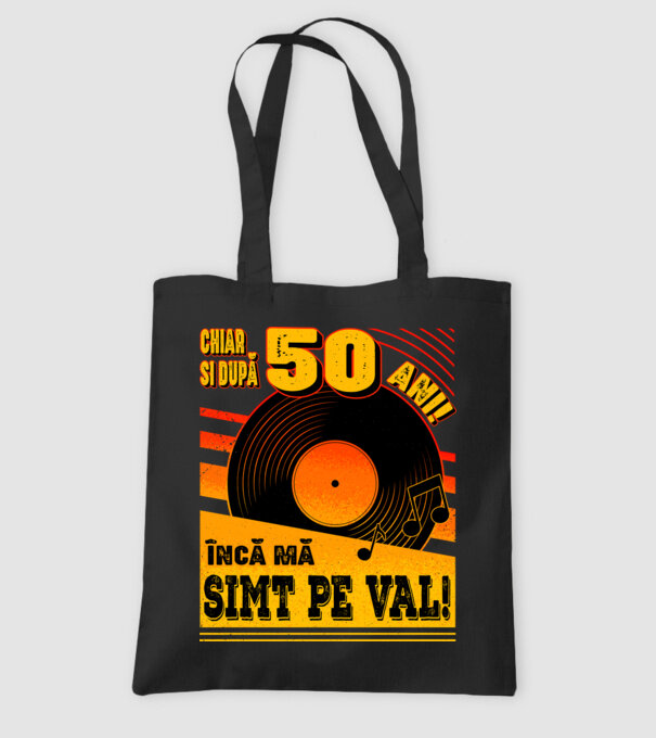 Încă mă simt pe val! 50 model negru pe tricou
