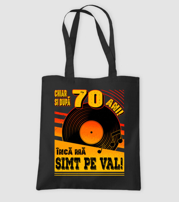 Încă mă simt pe val! 70 model negru pe tricou