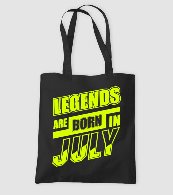 Legends are born in July model negru pe tricou