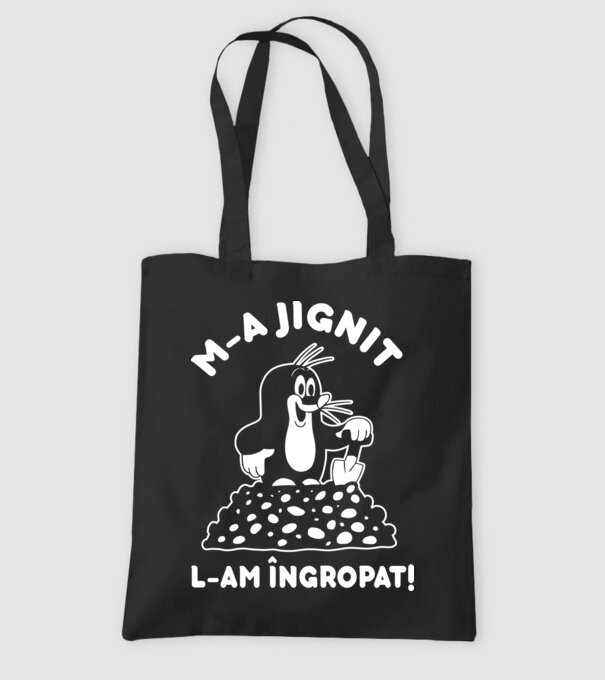 M-a jignit, l-am îngropat model negru pe tricou